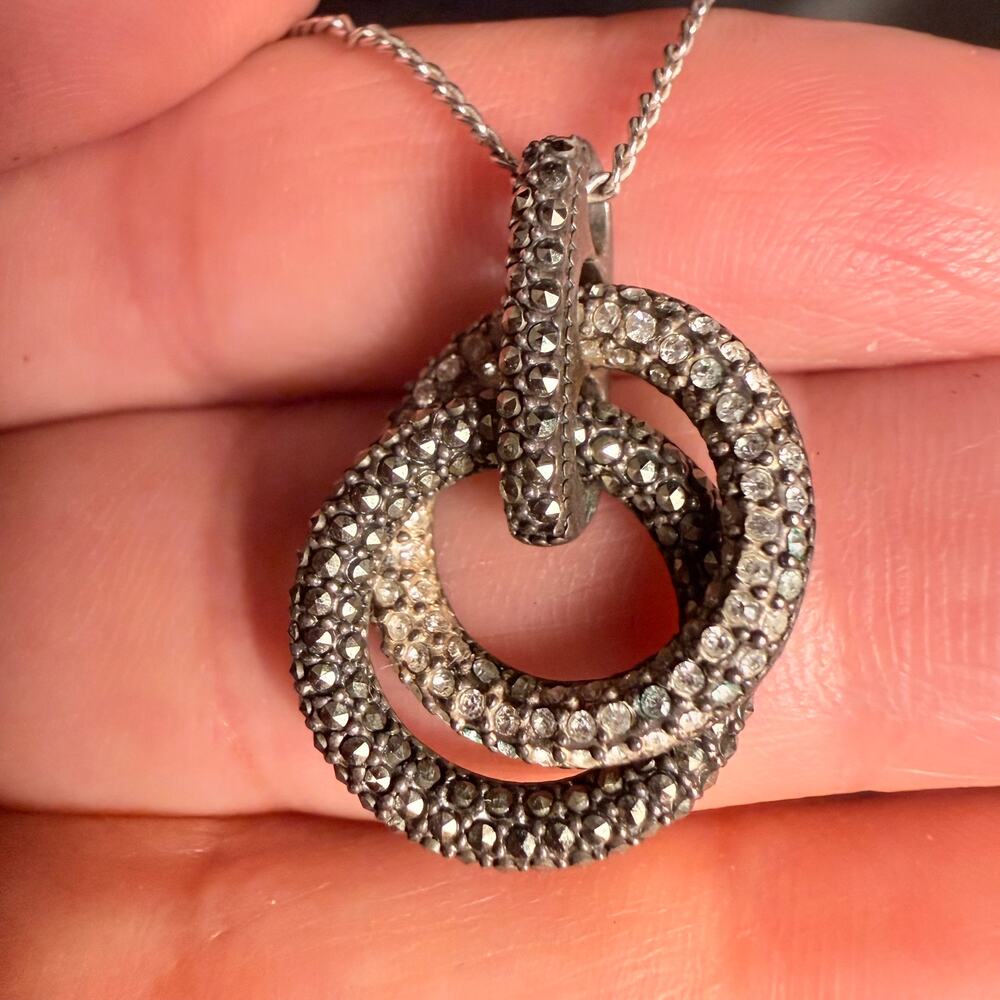925 Sterling Silver Double Circle Pendant Necklace with Sparkling Stones